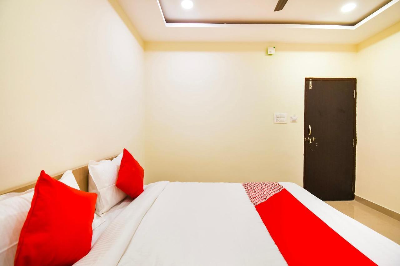 Oyo Flagship 45586 Hotel Airport Inn Rāipur Eksteriør billede