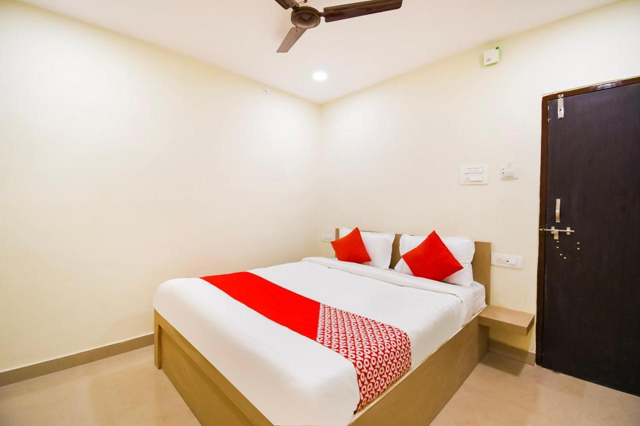 Oyo Flagship 45586 Hotel Airport Inn Rāipur Eksteriør billede